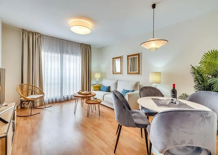 Modern & Cozy Stay Near Malaga Old Town